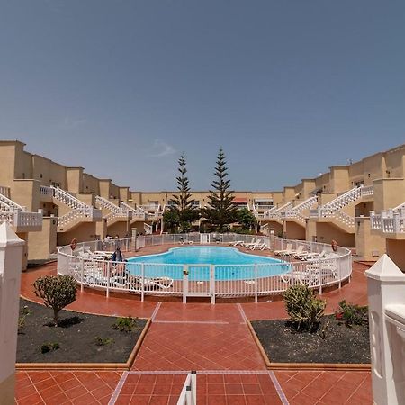 Appartement Nuevo!!! Recién reformado con piscina y parking à Caleta de Fuste Extérieur photo