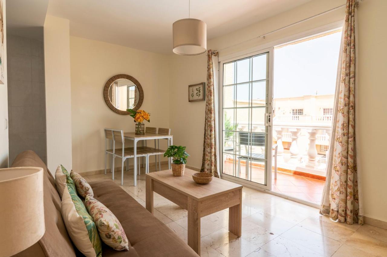 Appartement Nuevo!!! Recién reformado con piscina y parking à Caleta de Fuste Extérieur photo