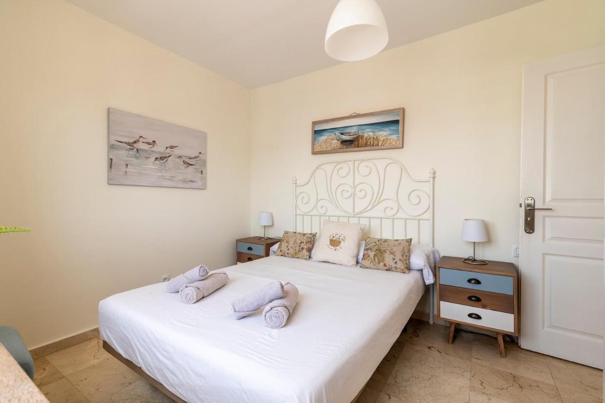 Appartement Nuevo!!! Recién reformado con piscina y parking à Caleta de Fuste Extérieur photo