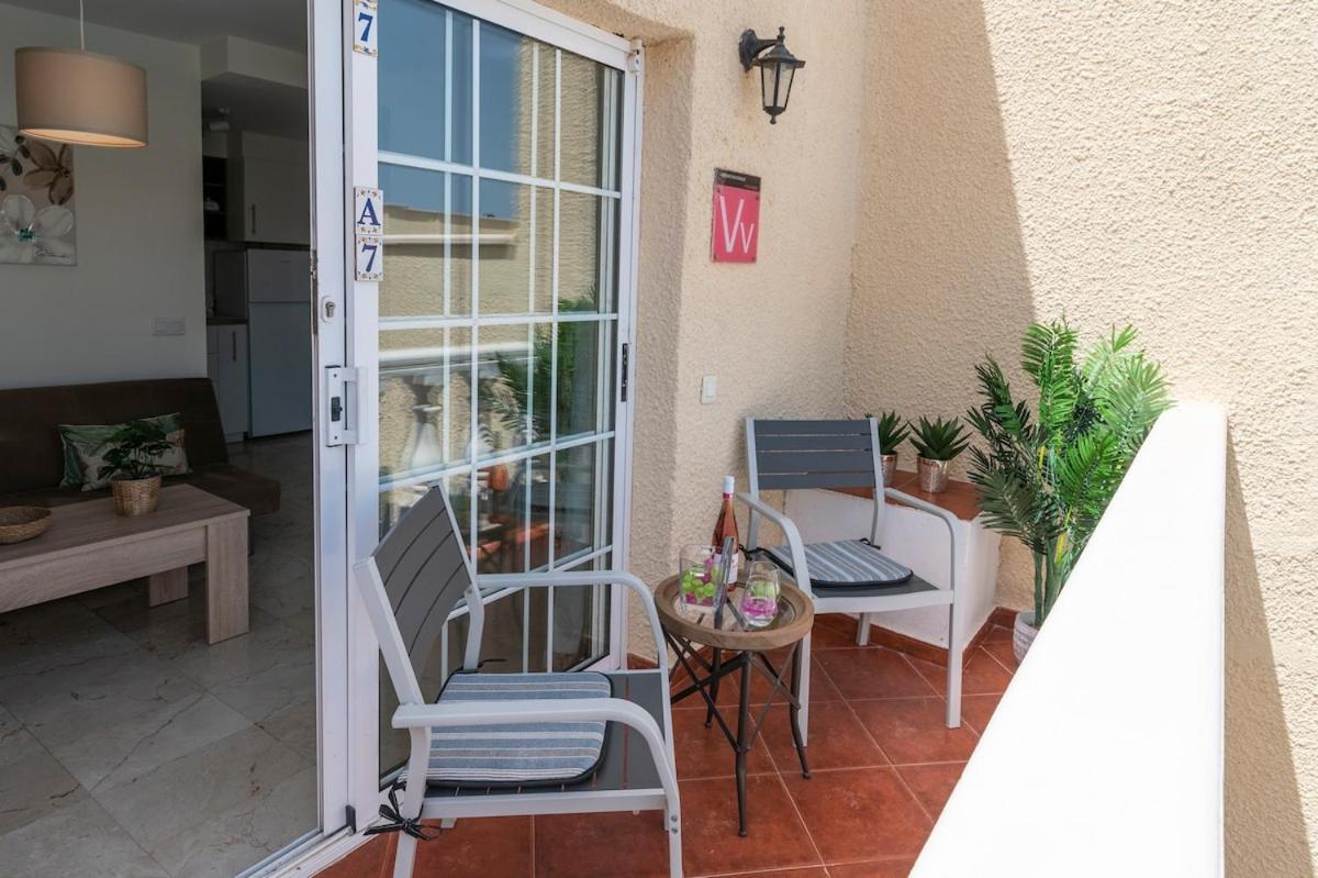 Appartement Nuevo!!! Recién reformado con piscina y parking à Caleta de Fuste Extérieur photo